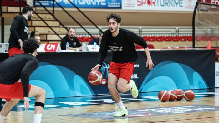 Gaziantep Basketbol galibiyete hazırlanıyor